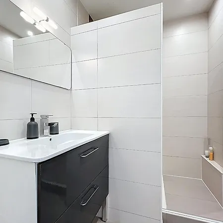 펜션 Plain Pied 7 Pers., Jardin, Parking, A 10 Min - - Fr-1-715-50 팔라바 레 플로