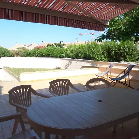Plain Pied 7 Pers., Jardin, Parking, A 10 Min Plage - - Fr-1-715-50 度假居 *